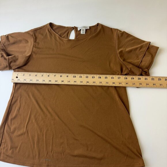 Faith and Joy Shirt Womens Medium Brown Ruffle Sleeve Keyhole Back Blouse Top - Picture 7 of 8